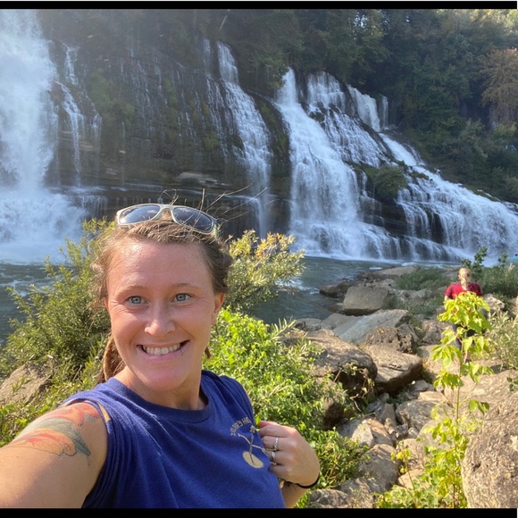 Meet your Posher, Keisha - Picture 2 of 3